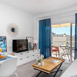Cozy Next To The And Center , Nerja Spanien